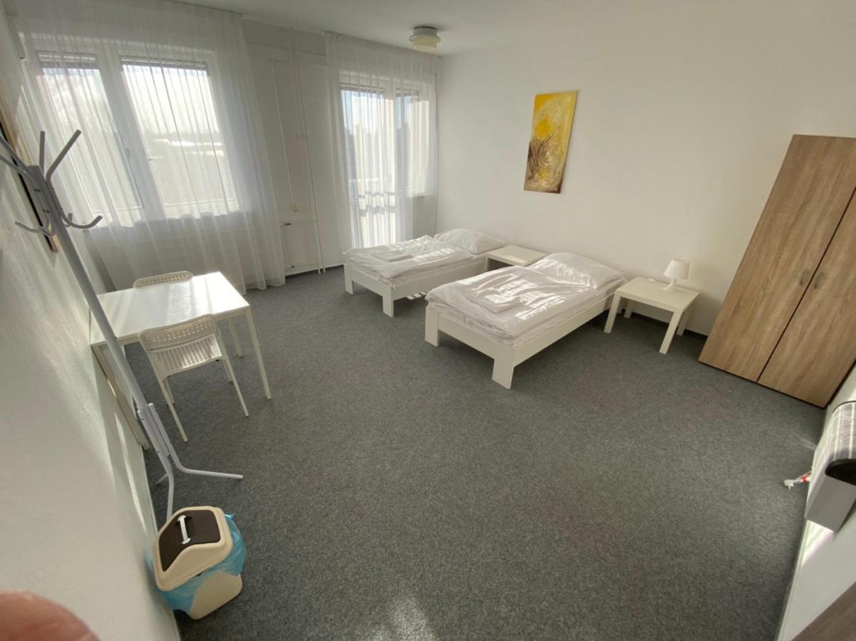 Ubytovna Kubra Hodonín Exterior foto